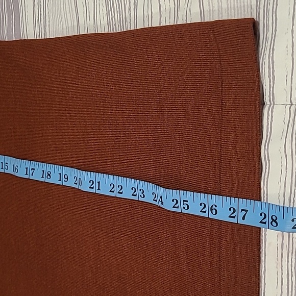 JoS A Bank Traveler Men's L Rust Merino wool Sweater Qtr zip Henley quiet luxury - Picture 13 of 14